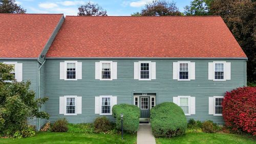 29 Twin Oaks Ter, South Burlington, VT, 05403-7121 | Card Image