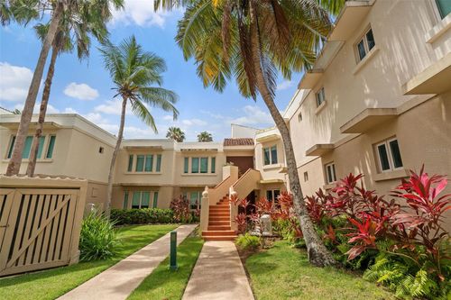 d4-. Lakeside Villas, VEGA ALTA, PR, 00692 | Card Image