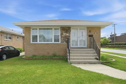 417 Jeffery Ave, Calumet City, IL, 60409-2105 | Card Image