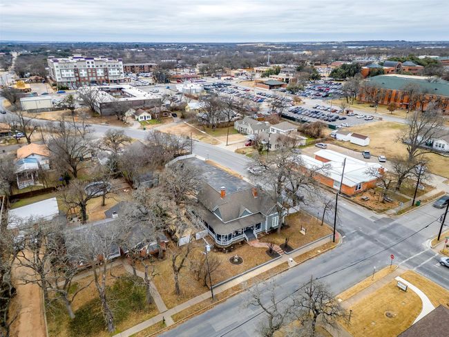 Walking distance to TSU, historic downtown, restaurants, coffee shops | Image 40