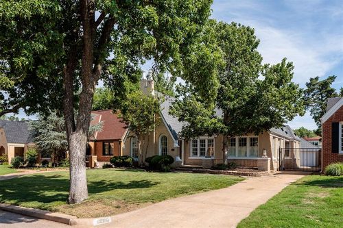 213 Nw 35th St, Oklahoma City, OK, 73118-8617 | Card Image
