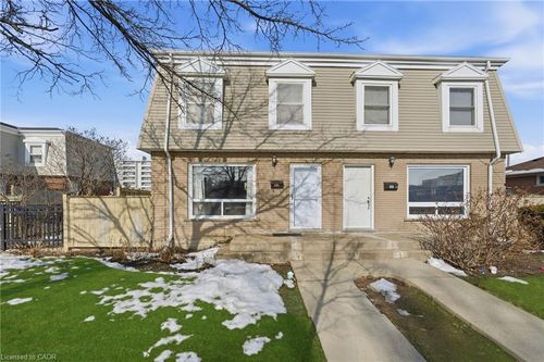 104 Neil Ave, Hamilton, ON, L8G2N6 | Card Image