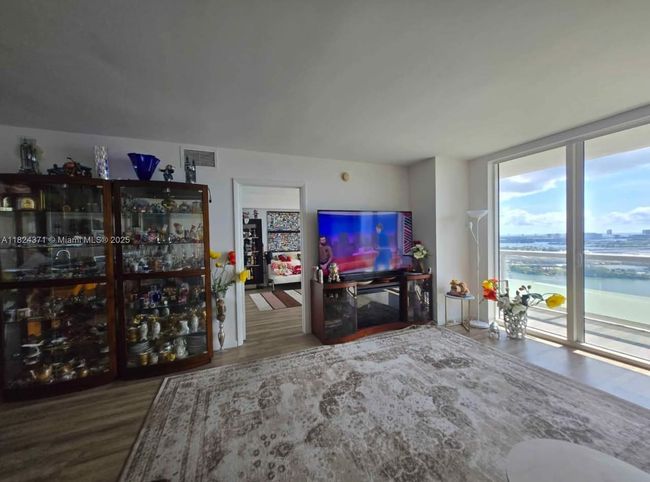 APT-3006 - 50 Biscayne Blvd, Condo with 2 bedrooms, 2 bathrooms and null parking in Miami FL | Image 16