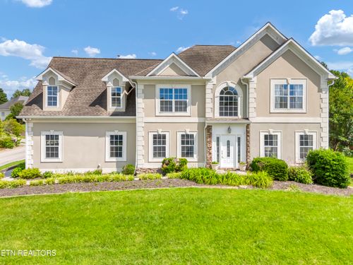 1838 Southcliff Dr, Maryville, TN, 37803-7525 | Card Image