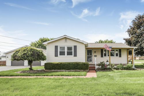 14 Mount Vernon Ave, Mount Vernon, OH, 43050-4142 | Card Image