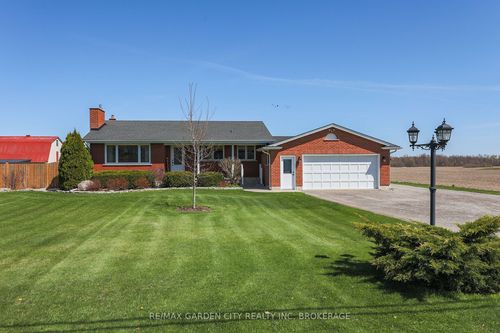 905 Canboro Rd, Fenwick, ON, L0S1C0 | Card Image