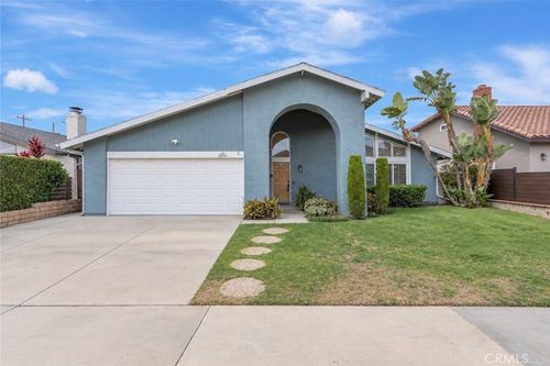 20141 Big Bend Ln, Huntington Beach, CA, 92646-4813 | Card Image