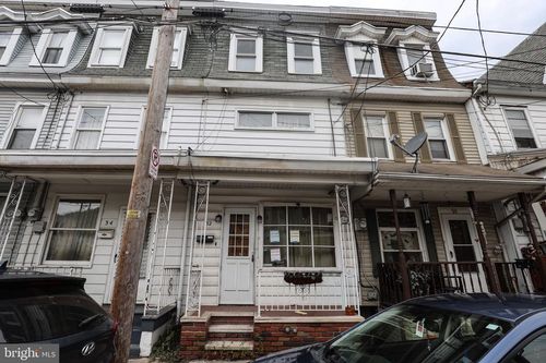 32 S Franklin St, SHAMOKIN, PA, 17872-6004 | Card Image