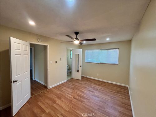 12-737 E 5th St, Long Beach, CA, 90802-2634 | Card Image
