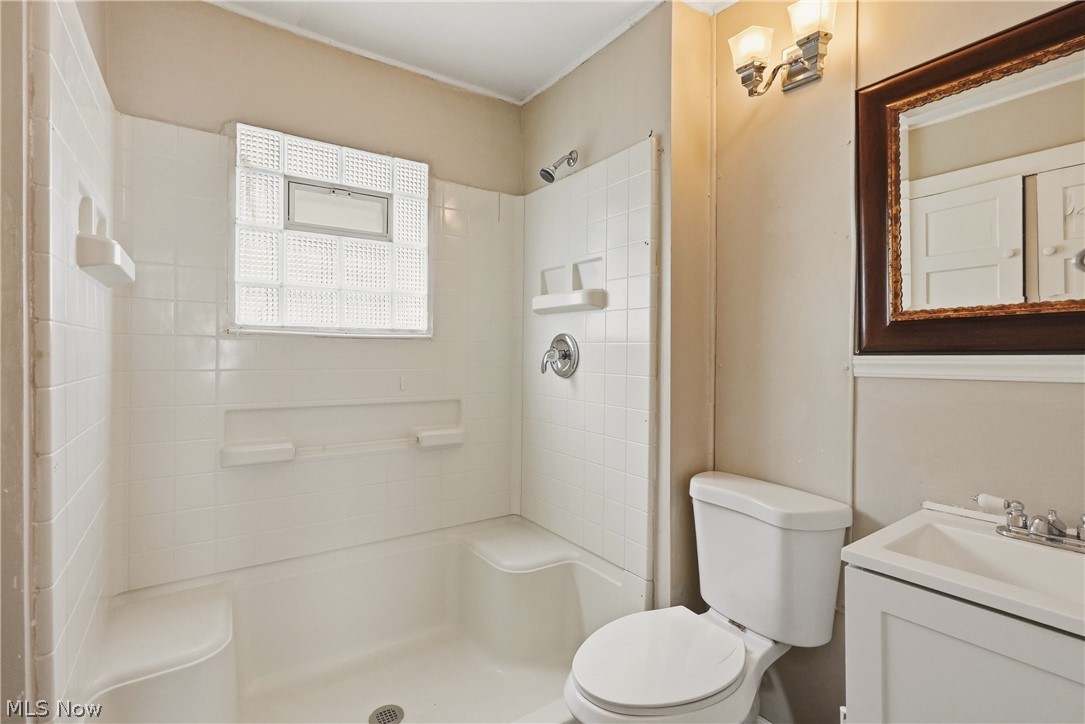 Residential Lease in Cleveland 5