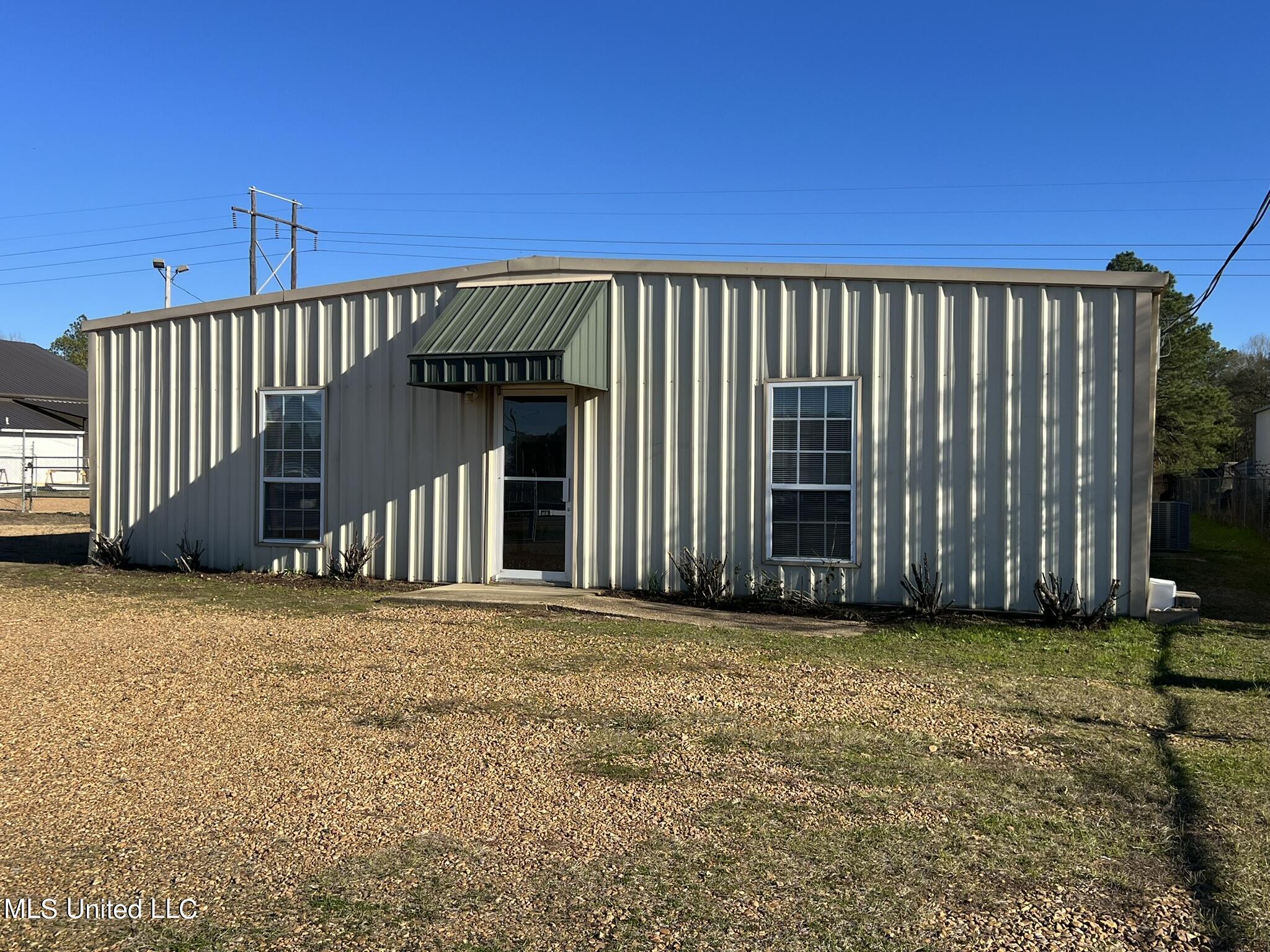 6022 I 55 S, Byram, MS 39272