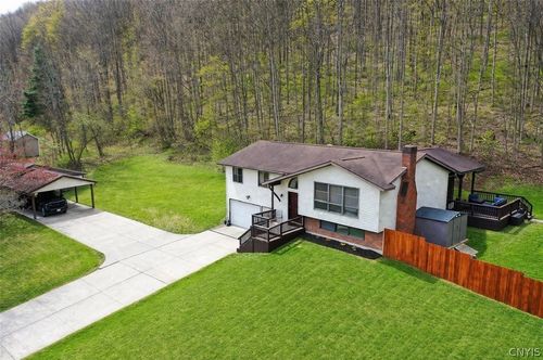 527 Divers Xing, Marathon, NY, 13803-3009 | Card Image