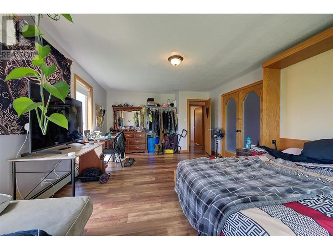 215 Arab Rd, House other with 8 bedrooms, 6 bathrooms and 5 parking in Kelowna BC | Image 24