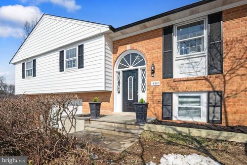 18901 Bloomfield Rd, OLNEY, MD, 20832-1311 | Card Image