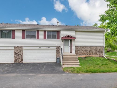 5356 Beachside Dr, Minnetonka, MN, 55343-4117 | Card Image
