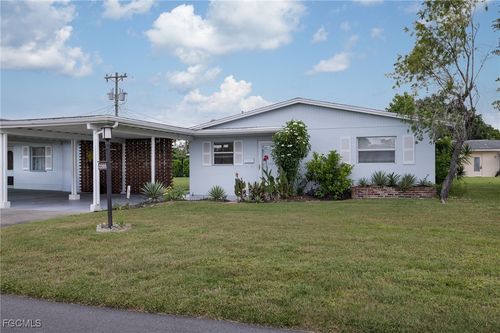 2205 Croton Ct, LEHIGH ACRES, FL, 33936-4374 | Card Image