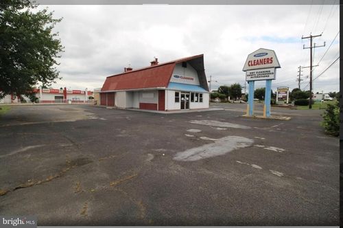 905 W Trenton Ave, MORRISVILLE, PA, 19067-3518 | Card Image