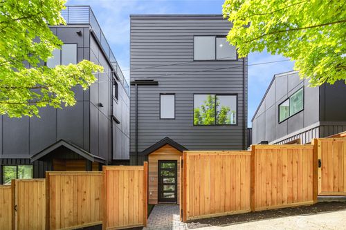 1805 Sw Elmgrove St, Seattle, WA, 98106-1878 | Card Image