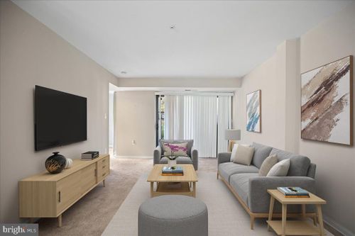 apt-104-7806 Hanover Pkwy, GREENBELT, MD, 20770-2617 | Card Image