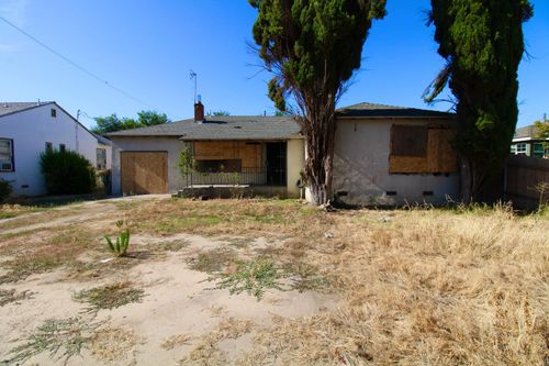 2226 E Normal Avenue, Fresno, CA, 93703 | Card Image