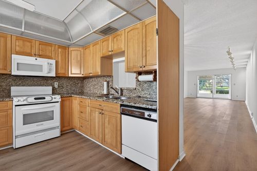 apt-a1-3101 Portofino Pt, Coconut Creek, FL, 33066-1229 | Card Image