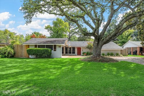 858 River Rd, Shreveport, LA, 71105-2841 | Card Image