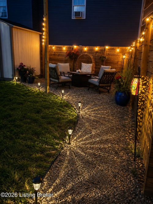 939 S Clay St, LOUISVILLE, KY, 40203-2549 | Card Image