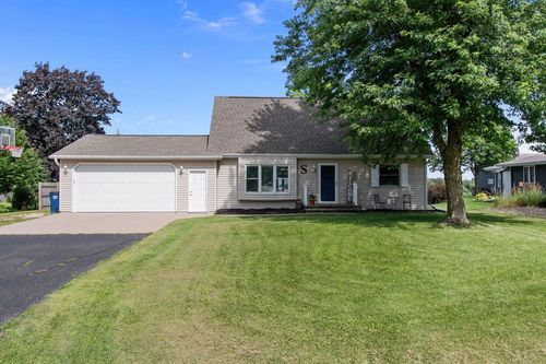 N2464 Joan Street, Greenville, WI, 54942 | Card Image