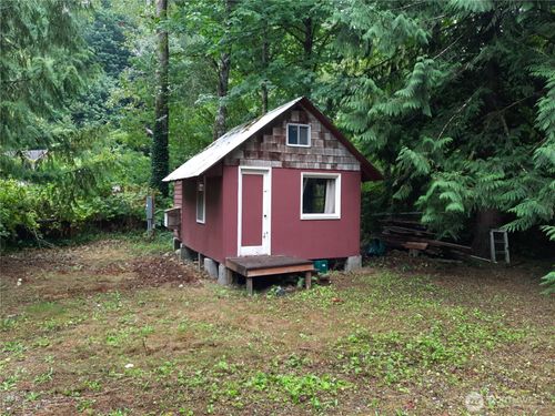 13816 White Falls Ln, Concrete, WA, 98237-9228 | Card Image