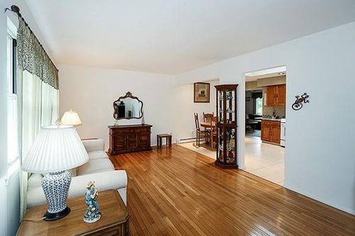 14 Belmont Dr, Smithtown, NY, 11787-4209 | Card Image