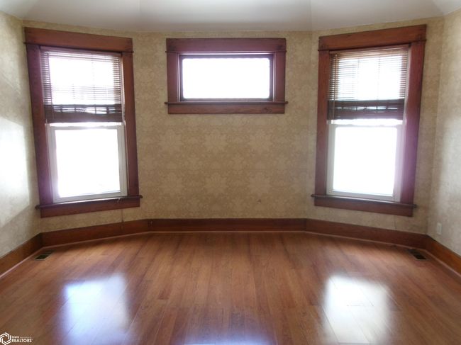 102 E 12 Th St, Home with 3 bedrooms, 2 bathrooms and 2 parking in Atlantic IA | Image 10