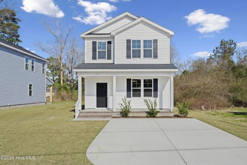 310 S Vann St, Burgaw, NC, 28425-5524 | Card Image
