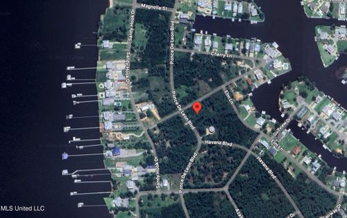 200 Parkview Ln, Pass Christian, MS, 39571 | Card Image