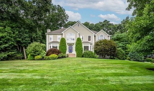 33 Nutmeg Ln, North Andover, MA, 01845-4838 | Card Image