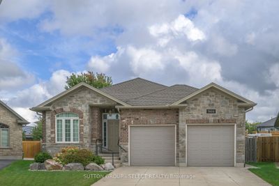 966 Moy Cres, House other with 2 bedrooms, 3 bathrooms and 4 parking in London ON | Image 1