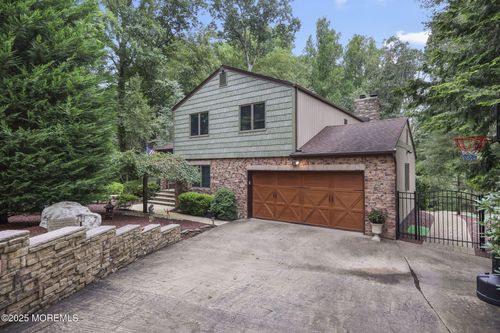72 Fox Chase Ct, Freehold, NJ, 07728-7761 | Card Image