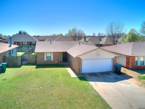 12412 Sw 6th Street, Yukon, OK, 73099 | Card Image