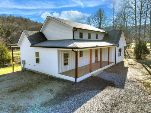 584 Brannon Nix Rd, Young Harris, GA, 30582 | Card Image