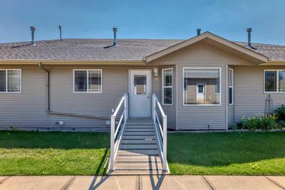 14 - 100 Legacy Lane, Home with 2 bedrooms, 1 bathrooms and 2 parking in Rimbey AB | Image 1