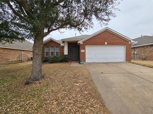 2740 Pleasant Hill Rd, Grand Prairie, TX, 75052-8555 | Card Image