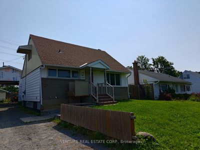 2647 Ayers Ave, House other with 4 bedrooms, 2 bathrooms and 3 parking in Ottawa ON | Image 2