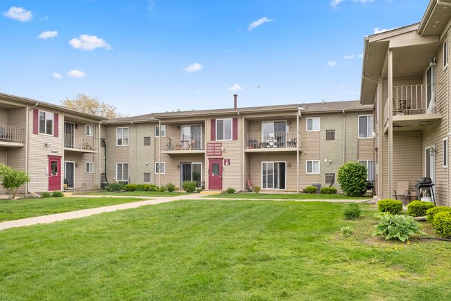 10033 Allen Pointe Dr, Condo with 2 bedrooms, 1 bathrooms and null parking in Allen Park MI | Image 30