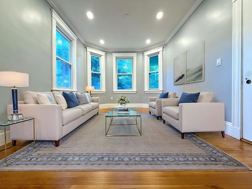 79-79 Bartlett Ave, Arlington, MA, 02476-6453 | Card Image