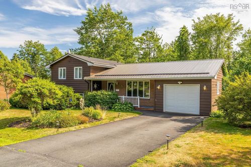 12 Angies Walk, Milford, NS, B0N1Y0 | Card Image