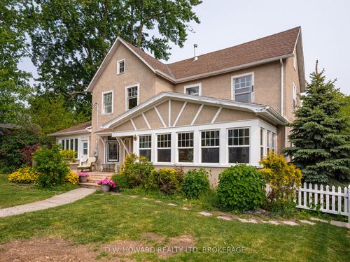 77 Sugarloaf St, Port Colborne, ON, L3K2N3 | Card Image