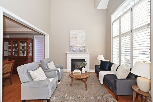 9 Deerhorn Cres, House other with 4 bedrooms, 3 bathrooms and 6 parking in Aurora ON | Image 6