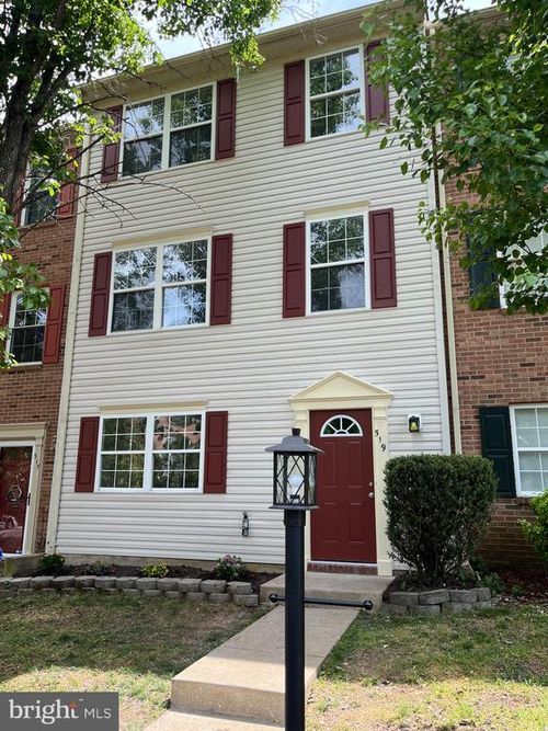 519 Clint Ln, FREDERICKSBURG, VA, 22405-2799 | Card Image