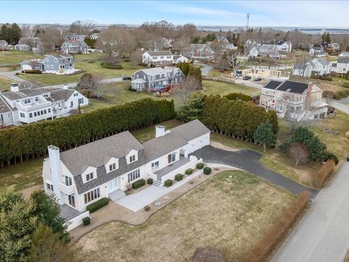 95 Holman St, Portsmouth, RI, 02871-3913 | Card Image