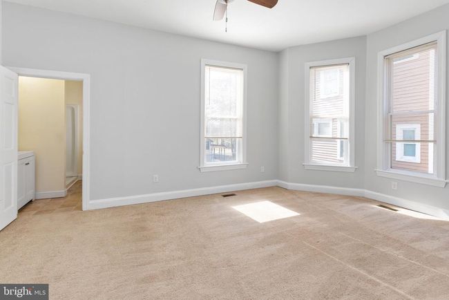 113 W Main St, House other with 5 bedrooms, 4 bathrooms and null parking in Wakefield VA | Image 25