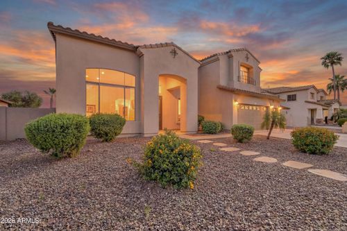 18421 W Mauna Loa Ln, Surprise, AZ, 85388-7654 | Card Image